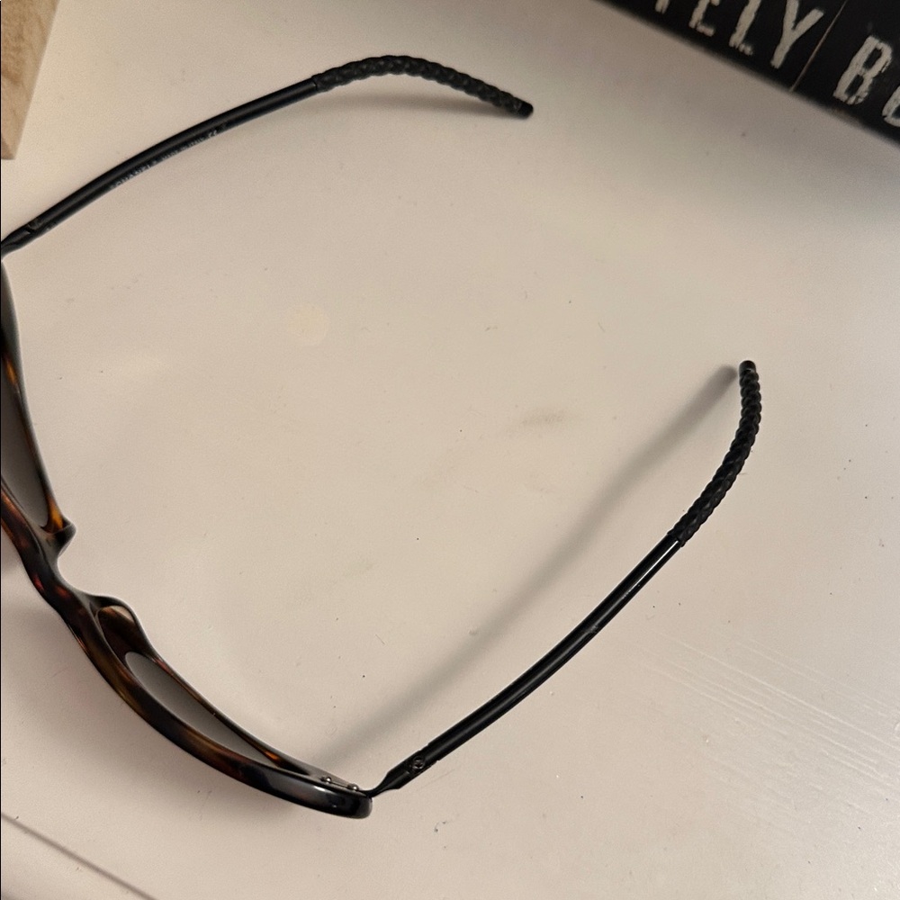 Vintage Chanel sunglasses - Picture 9 of 9